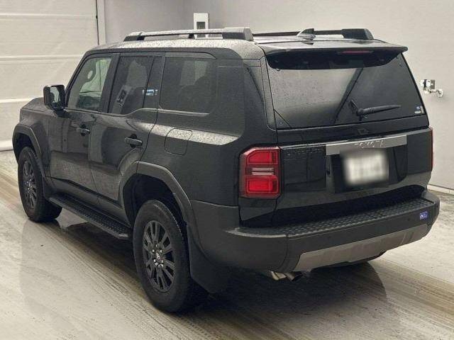 Toyota Land Cruiser 250 VX / First Edition 2024 (Black Exterior, Round LED Headlights, Roof Rack, 8,587 km Mileage) Thumb 1