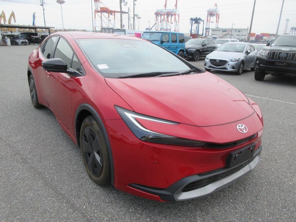 Toyota Prius U Grade 1.8 2023 Emotional Red